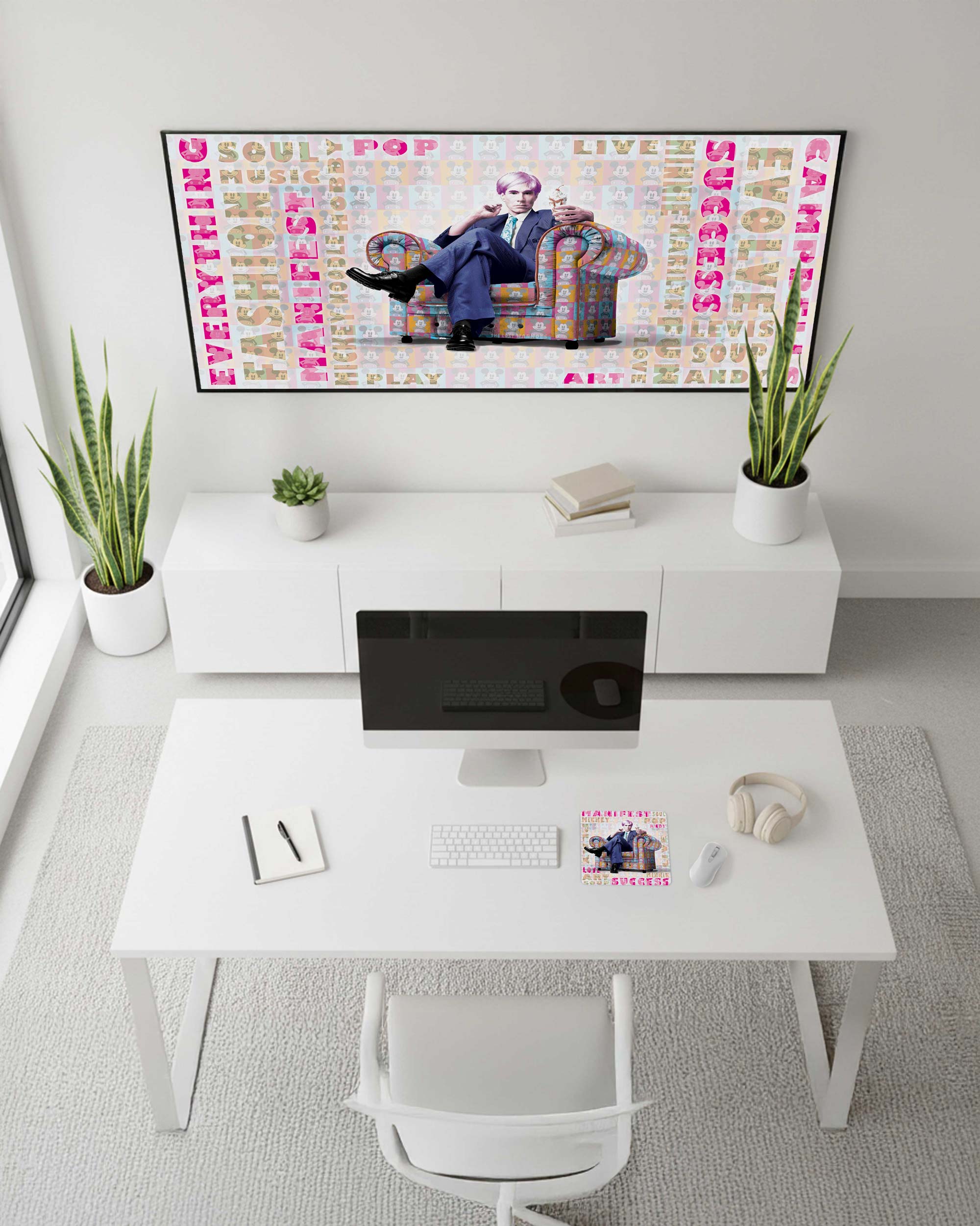 Warhol Pink Icon Chair - Mousepad
